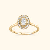 Lina Flower Diamond ring van 9 karaat met ovale diamant en fonkelende halo – Josephina Jewelry